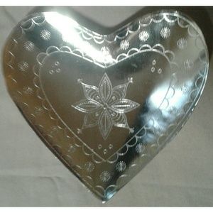 HEART SILVER JEWELRY DISH WITH ETCHED DESIGN